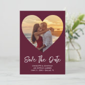 Save The Date Burgundy & White Heart Cutout Mariage Photo (Debout devant)