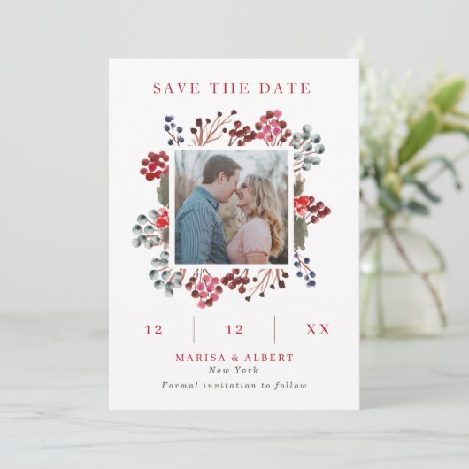 Save The Date Cadre Berry Hiver Photo Mariage Enregistrer La Dat (Debout devant)
