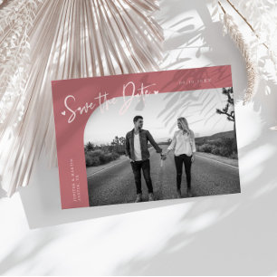 Save The Date Cadre photo incurvé cœur en script moderne rose