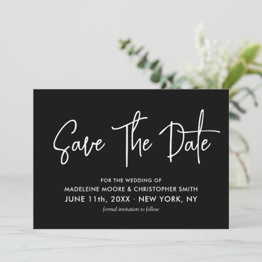 Save The Date Calligraphie moderne de code QR noir blanc (Debout devant)