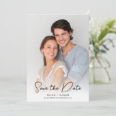 Save The Date Calligraphie Moderne Photo (Debout devant)