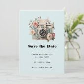Save The Date Camera with Flowers Retro Pastel Image (Debout devant)