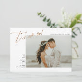 Save The Date C'est bon | Photo de typographie élégante | Copper (Debout devant)