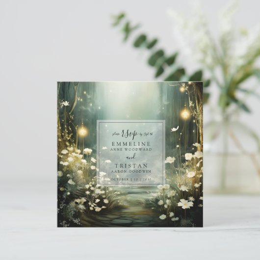 Save The Date Chemin De Forêt Enchantée De Fleurs RSVP (Debout devant)