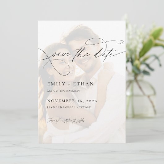 Save The Date Chic Calligraphie Script superposition Mariage pho (Debout devant)