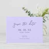 Save The Date Chic Élégant Lavande Violette (Debout devant)