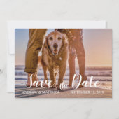 Save The Date Chien sur la plage avec deux couples Enregistrer l (Devant)