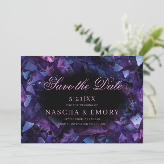 Save The Date Chiffres de sorcière Boho pourpre foncé Mariage no (Debout devant)