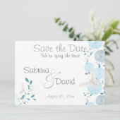 Save The Date Ciel Bleu papillon Chrysanthème Enregistrer la dat (Debout devant)