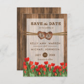 Save The Date Coeurs en bois monogramme avec tulipes rouges (Devant / Derrière)