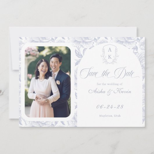 Save The Date Crest Monogram Dusty Blue Script Photo (Devant)