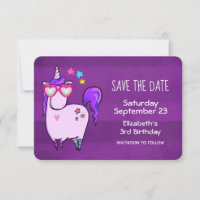 Cute Unicorne dans les lunettes en forme de coeur 