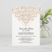 Save The Date Damask Pattern Gold Dot Lace Enregistrer la date P (Debout devant)