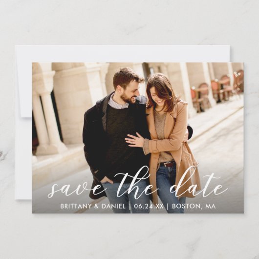 Save The Date Design moderne Script Couple Photo (Devant)