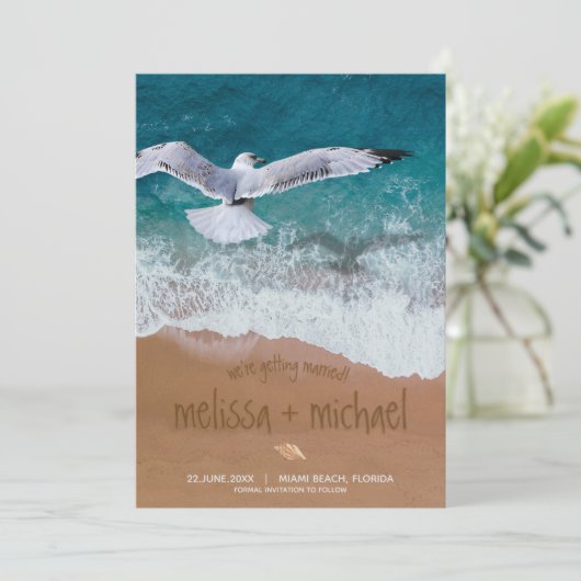 Save The Date Écriture 🌊 sable 🐚 plage Enregistrer la date (Debout devant)