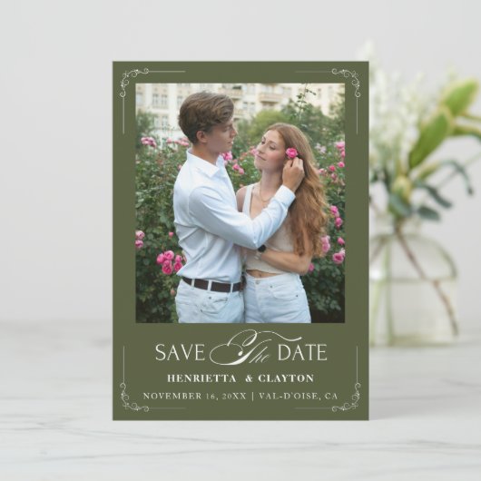 Save The Date Élégance Intemporelle Vert Olive (Debout devant)