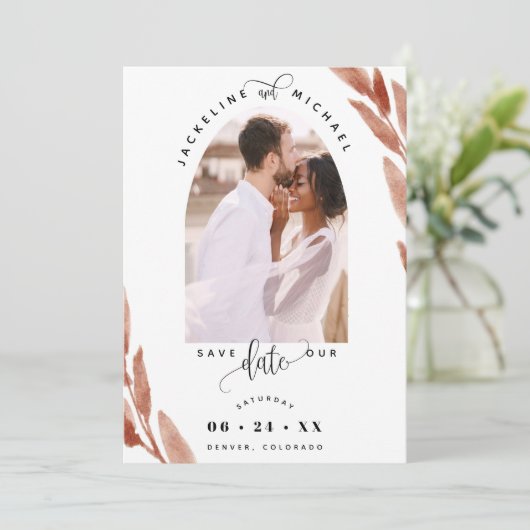 Save The Date Élégant Arc photo et Mariage Feuille en terre cuit (Debout devant)