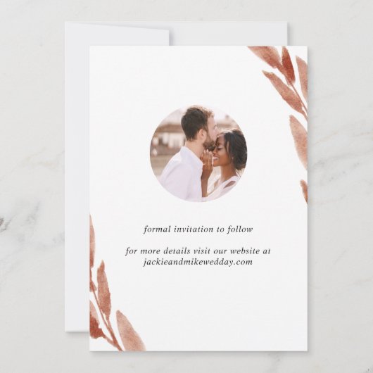 Save The Date Élégant Arc photo et Mariage Feuille en terre cuit (Dos)