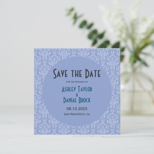 Save The Date Elégant Art Déco Bleu Damas Formel Mariage Rond (Debout devant)
