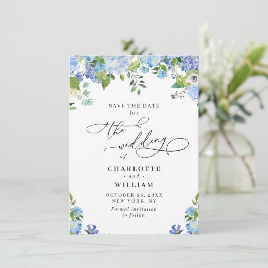 Save The Date Elégant Blue Hydrangea Greenery Photo Mariage QR (Debout devant)