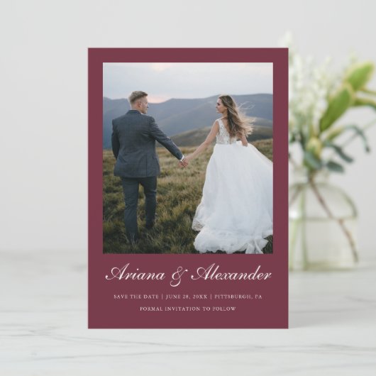 Save The Date Élégant Burgundy Script Deux Mariage photo (Debout devant)