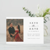 Save The Date Élégant Code QR Photo de Mariage Script (Debout devant)