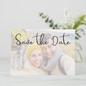 Save The Date Elégant Faux Vellum Photo Effet Script Mariage (Debout devant)