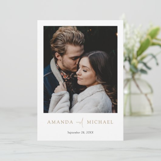 Save The Date Elégant Gold Mixte Police Script Photo (Debout devant)