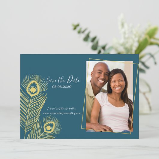 Save The Date Elegant Gold Peacock Enregistrer le Mariage de dat (Debout devant)