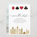 Save The Date Elégant Las Vegas Photo Destination Mariage<br><div class="desc">Moderne et élégant Las Vegas Destination Wedding photo enregistrer la carte de date. Design caractéristiques Las Vegas City Skyline En or, clubs, diamants, coeurs et pique des icônes en or élégant cadre et détails mariages en lettrage tendance sur le devant. Ajoutez votre photo préférée à l'arrière de la carte de...</div>