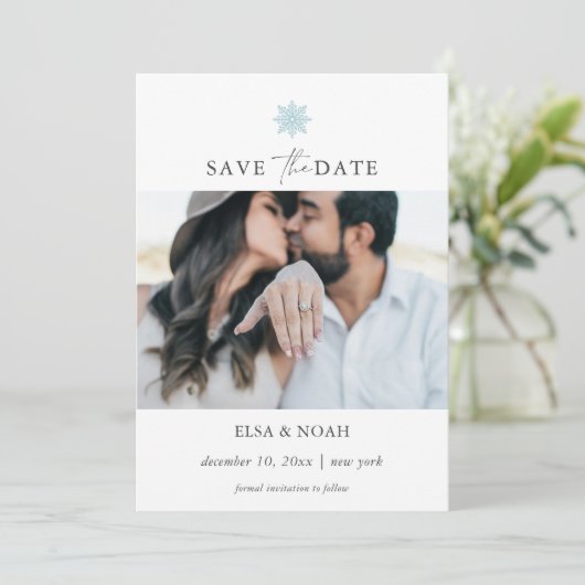 Save The Date Élégant mariage photo Blue Snowflake lumière (Debout devant)