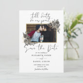 Save The Date Élégant mariage photo florale gothique de script (Debout devant)