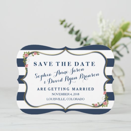 Save The Date Elégant Marine Bleu Grilles Mariage Enregistrer La (Debout devant)