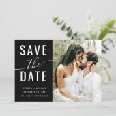 Save The Date Élégant noir minimal QR Code moderne Mariage photo (Debout devant)