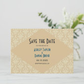 Save The Date Élégant Ornate Damask Script Beige Classic Mariage (Debout devant)
