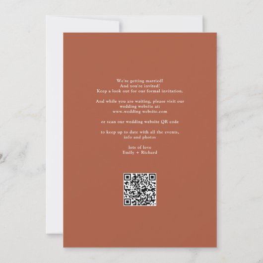 Save The Date Élégant QR Code moderne Mariage en terre cuite (Dos)