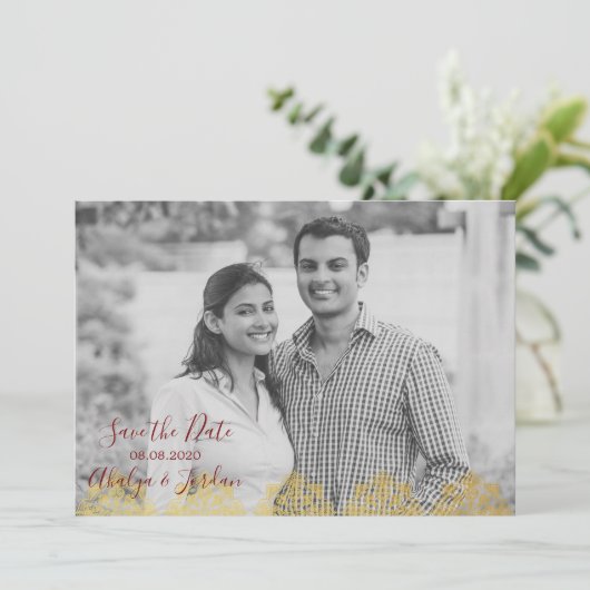 Save The Date Elegant Red n Gold Ganesha & Mehndi Enregistrer la (Debout devant)