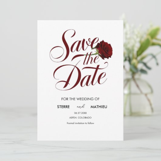Save The Date Élégant Script Mariage Rose rouge (Debout devant)