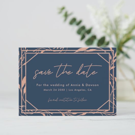 Save The Date Élégant Script Marine & Rose Mariage or (Debout devant)