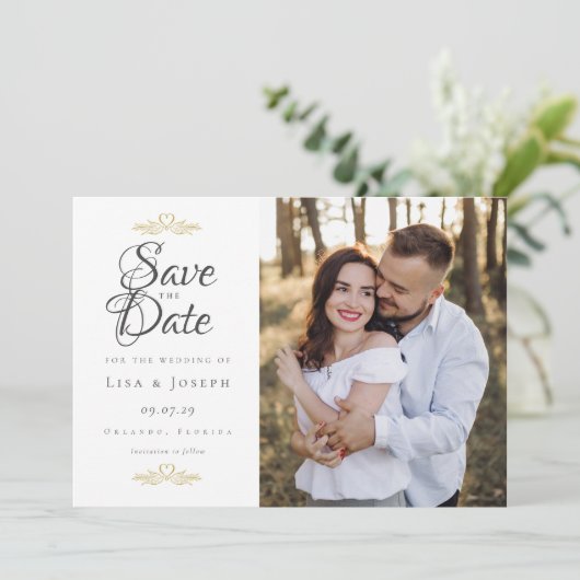 Save The Date Élégant Script Photo Élégants Colombes Cœurs  (Debout devant)