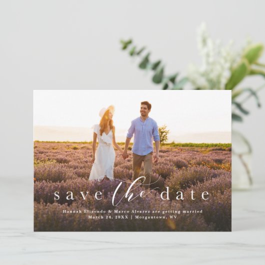Save The Date Élégant script simple une photo (Debout devant)