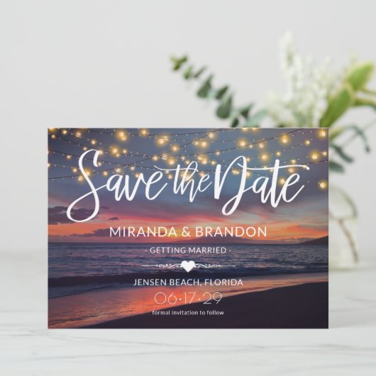 Save The Date Elégant Sunset Beach String Lights Mariage été (Debout devant)