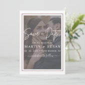 Save The Date Élégant Vellum à main Lettré Mariage photo superpo (Debout devant)