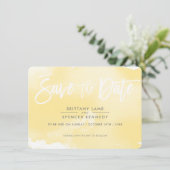 SAVE THE DATE elegante gedempte gele waterverf (Staand voorkant)