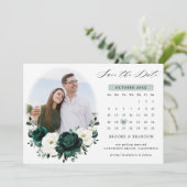 Save The Date Emerald Green Eucalyptus White Floral Calendrier (Debout devant)