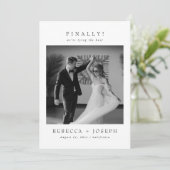 Save The Date Enfin Photo de mariage Old Money (Debout devant)