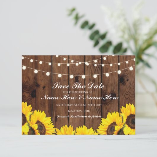 Save The Date Enregistrer la date Wood Rustic Sunflowers Card (Debout devant)