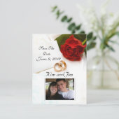 Save The Date Enregistrer l'invitation Date rouge rose (Debout devant)