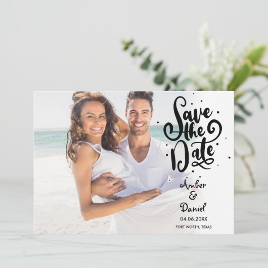 Save The Date Événement à venir simple moderne avec points photo (Debout devant)