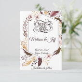 Save The Date Faire part avec plumes boho violettes (Debout devant)